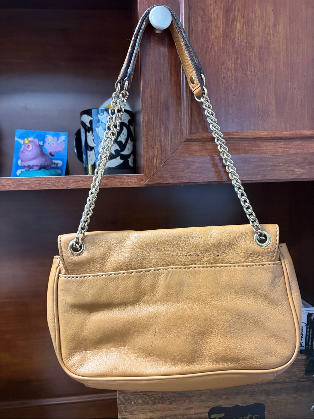 Michael Kors Caramel Leather Shoulder Bag with Gold Chain Strap - Picture 5 of 5